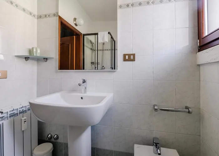 Διαμέρισμα Guesthost - Santa Lucia Station Lovely Flat! *